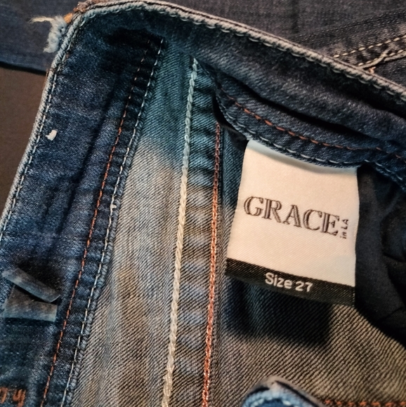 Grace in LA - Picture 3 of 4